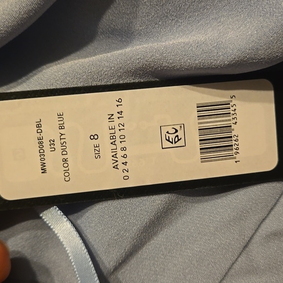 BCBG MAXAZRIAOne-Shoulder Cut-Out Bow Gown Size 8 - Picture 6 of 7